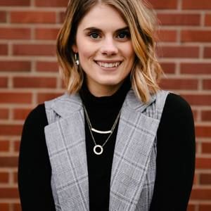 Meet your Posher, Christine